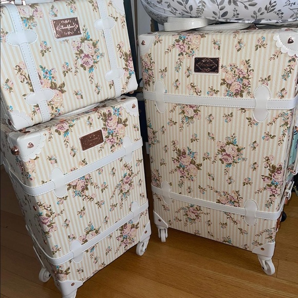 Meet your Posher, Keisha - Picture 1 of 1